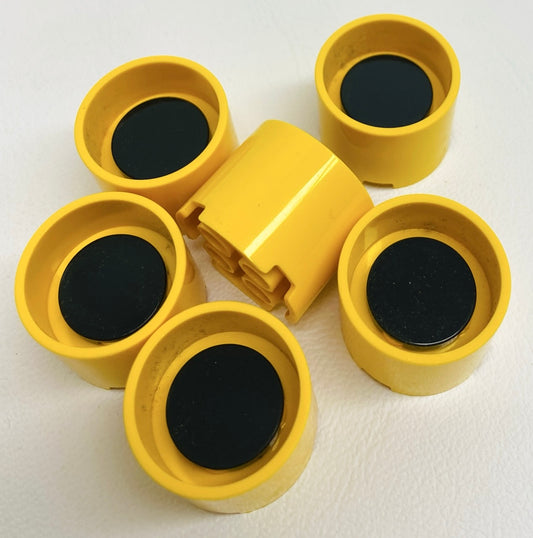 LEGO Yellow Round Brick 3x3 Pack of 6 with Black Round Tiles