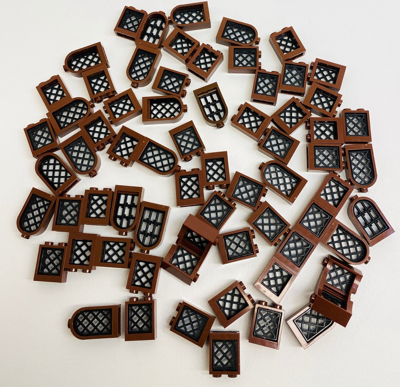 LEGO Window Fun Pack Reddish Brown with Black Lattices