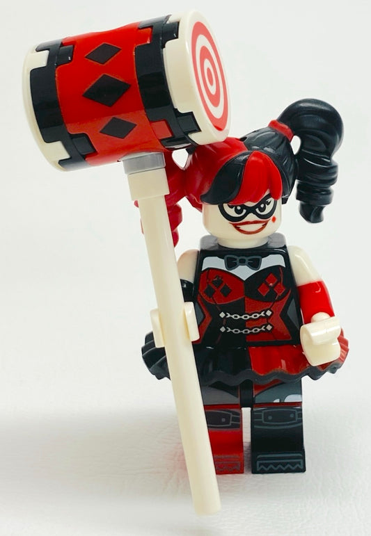 LEGO DC Superheroes Harley Quinn Minifigure with Hammer