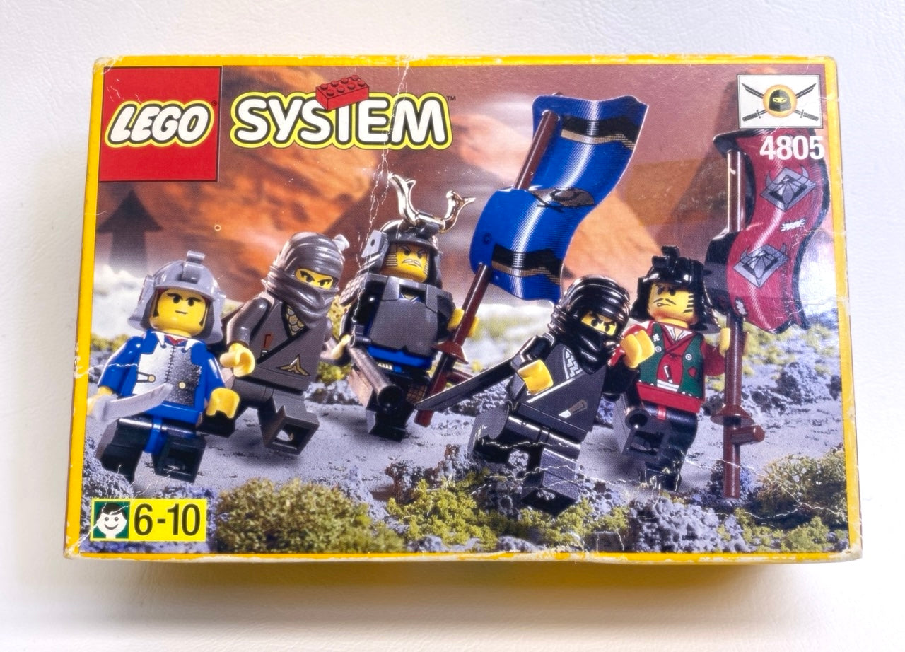LEGO Vintage Ninjas and Samurai Battle Pack "Ninja Knights" Set #4805 Sealed in Box