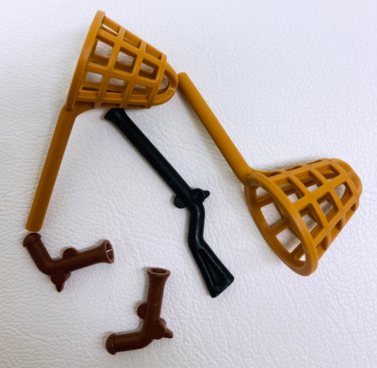 LEGO Pirates Hunting for Lunch Minifigure Accessory Pack Flintlocks Musket and Nets